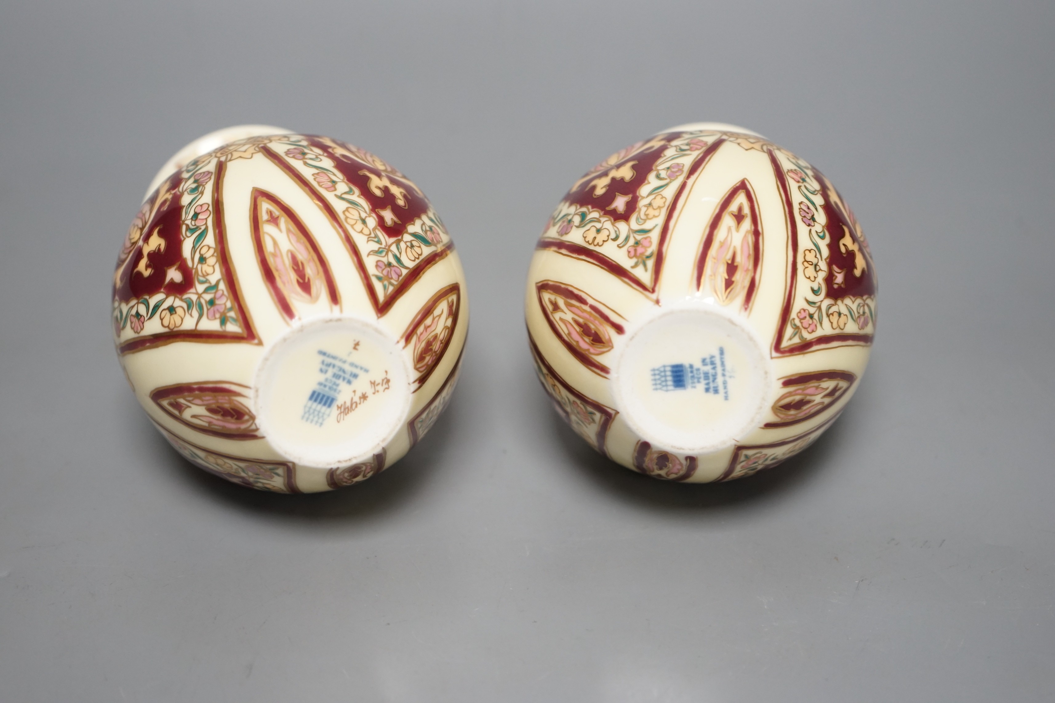 A pair of Zsolnay vases, 13cm